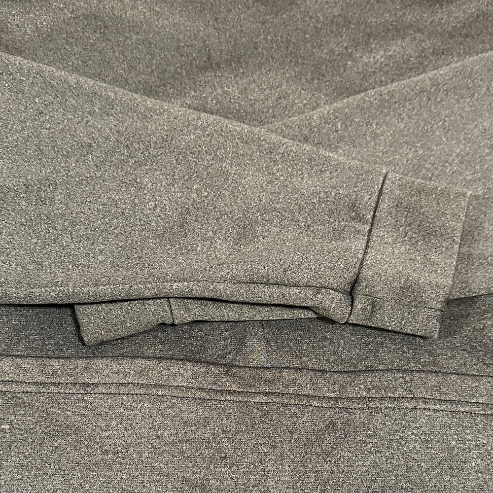 Under Armour Charcoal Quarter-Zip Pullover VGUC - Picture 8 of 9